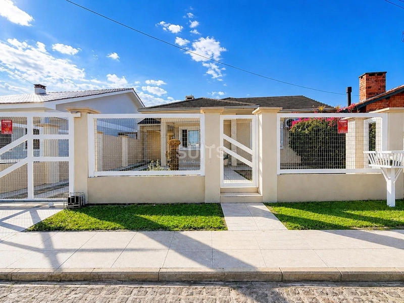 Excelente casa à poucos metros do mar na praia de Rainha do Mar : 2ª foto da galeria de imagens do imóvel