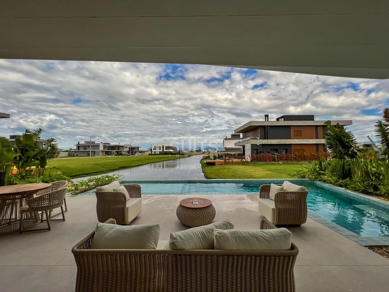 Incrível sobrado nas margens do lago no condomínio Amare: 36ª foto da galeria de imagens do imóvel