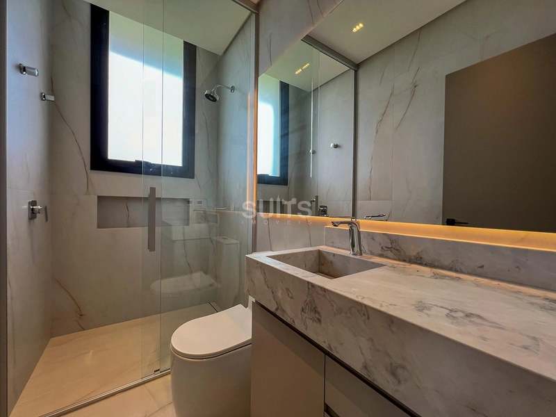 Incrível sobrado nas margens do lago no condomínio Amare: 30ª foto da galeria de imagens do imóvel