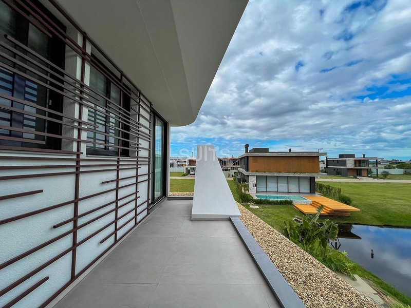 Incrível sobrado nas margens do lago no condomínio Amare: 35ª foto da galeria de imagens do imóvel