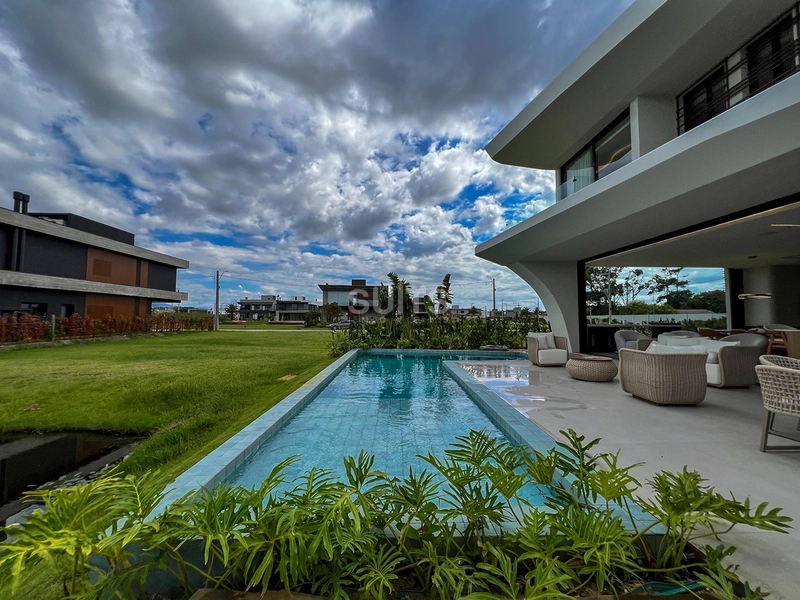 Incrível sobrado nas margens do lago no condomínio Amare: 38ª foto da galeria de imagens do imóvel