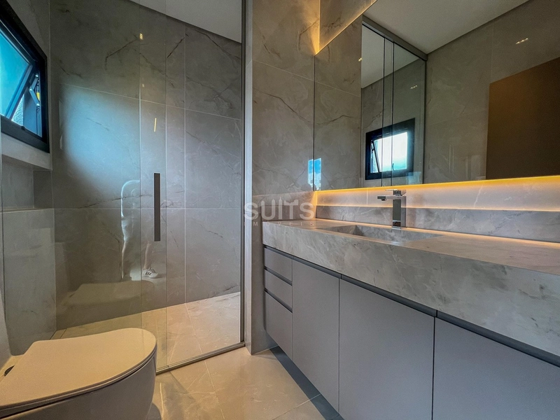 Incrível sobrado nas margens do lago no condomínio Amare: 18ª foto da galeria de imagens do imóvel