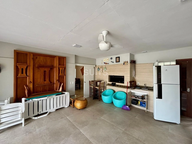 Excelente casa à venda no Centro de Xangri-Lá : 9ª foto da galeria de imagens do imóvel