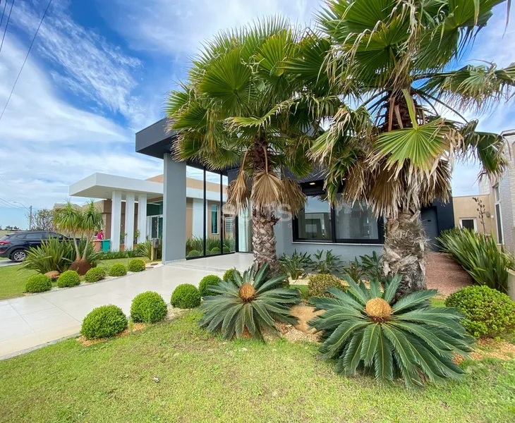 Excelente casa na beira do lago no Condomínio Riviera: 4ª foto da galeria de imagens do imóvel