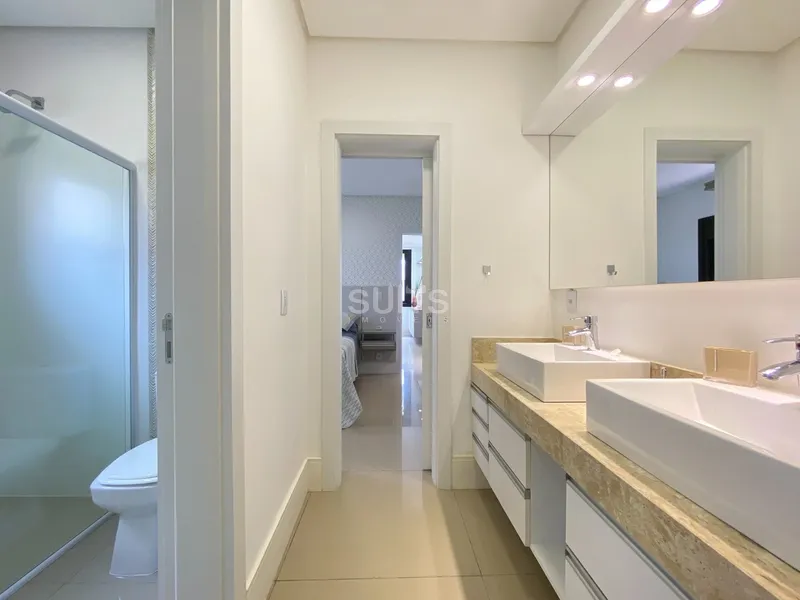 Excelente casa na beira do lago no Condomínio Riviera: 38ª foto da galeria de imagens do imóvel