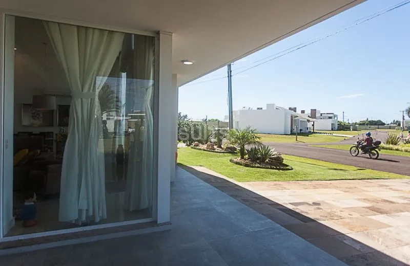 Linda casa no condomínio Riviera.: 9ª foto da galeria de imagens do imóvel