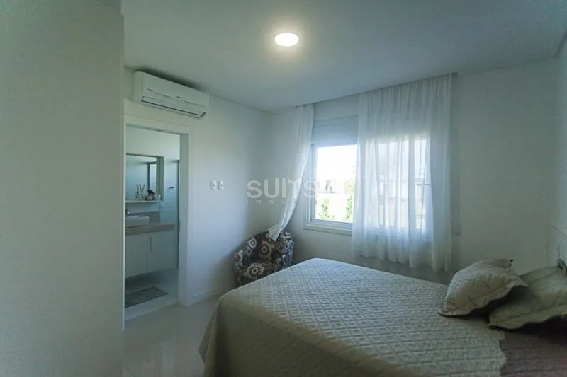 Linda casa no condomínio Riviera.: 28ª foto da galeria de imagens do imóvel