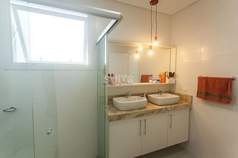 Linda casa no condomínio Riviera.: 43ª foto da galeria de imagens do imóvel