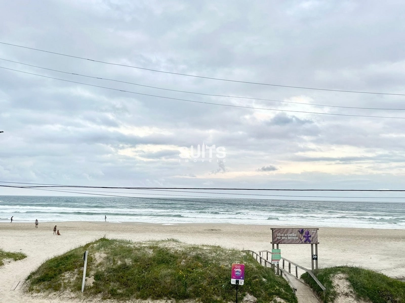 Excelente sobrado beira mar no centro de Xangri-Lá: 3ª foto da galeria de imagens do imóvel