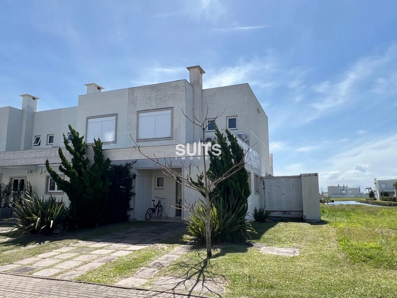 Excelente sobrado beira lago no condomínio Pateo Marbella: 1ª foto da galeria de imagens do imóvel