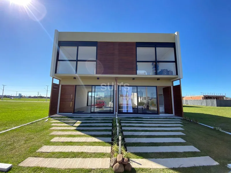 Excelente sobrado geminado no Bairro Santorini: 1ª foto da galeria de imagens do imóvel