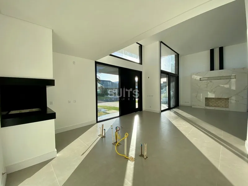 Belíssima casa em construção no condomínio Villaggio Atlântida: 5ª foto da galeria de imagens do imóvel