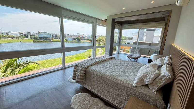 Excelente casa à venda com vista beira lago no Sea Coast: 34ª foto da galeria de imagens do imóvel