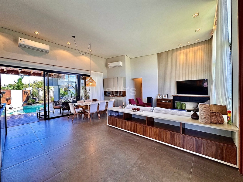 Belíssima casa térrea à venda no condomínio Blue: 2ª foto da galeria de imagens do imóvel