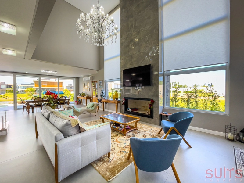 Excelente sobrado à venda no condomínio Sense: 3ª foto da galeria de imagens do imóvel