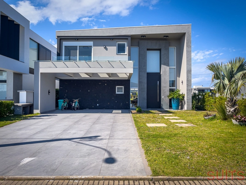 Excelente sobrado à venda no condomínio Sense: 1ª foto da galeria de imagens do imóvel