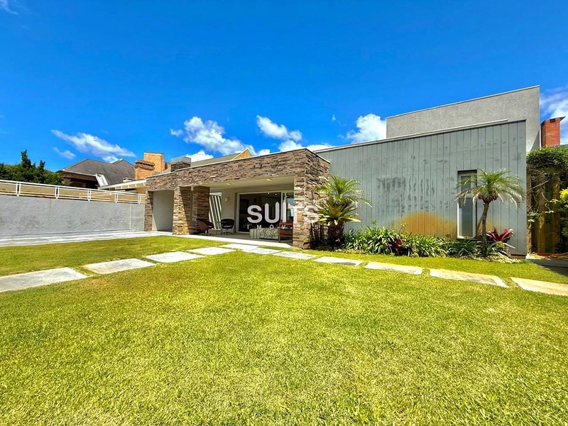 Excelente casa à venda em Atlântida : 3ª foto da galeria de imagens do imóvel