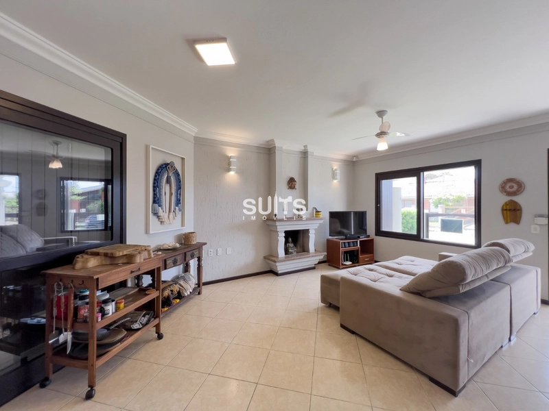 Excelente casa à venda no centro de Xangri-lá: 5ª foto da galeria de imagens do imóvel