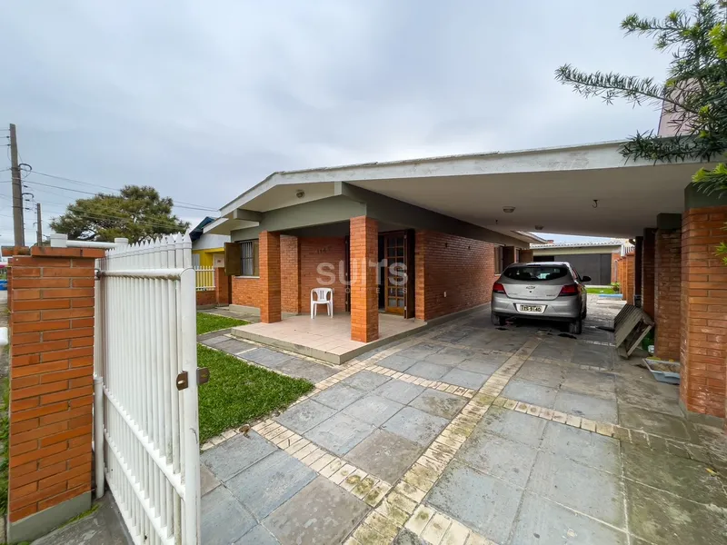 Ótima casa à venda no centro de Xangri-Lá: 1ª foto da galeria de imagens do imóvel