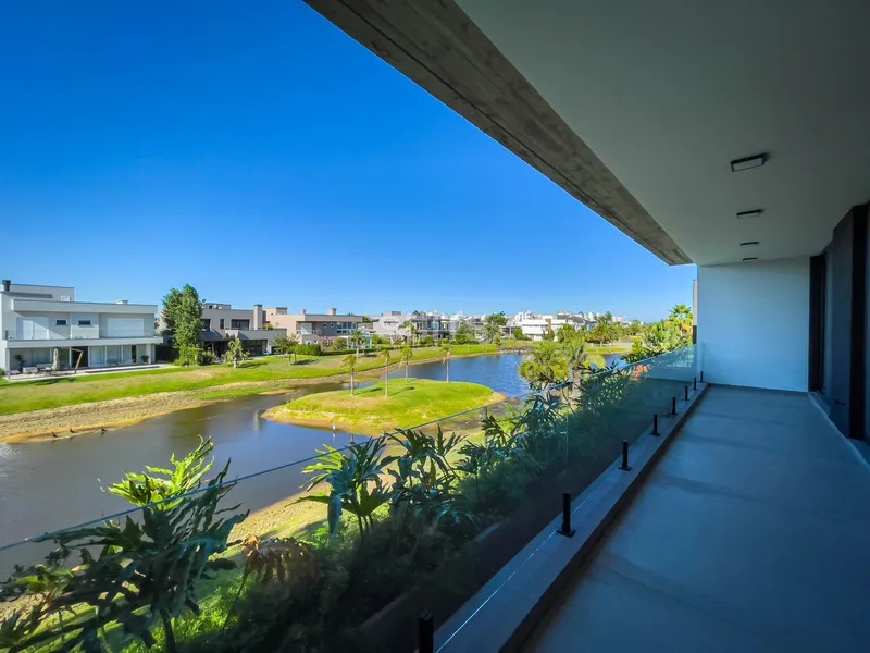 Excelente sobrado beira lago no condomínio Villaggio em Atlântida: 42ª foto da galeria de imagens do imóvel