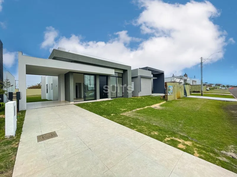 Lindíssima casa à venda no condomínio Riviera: 1ª foto da galeria de imagens do imóvel