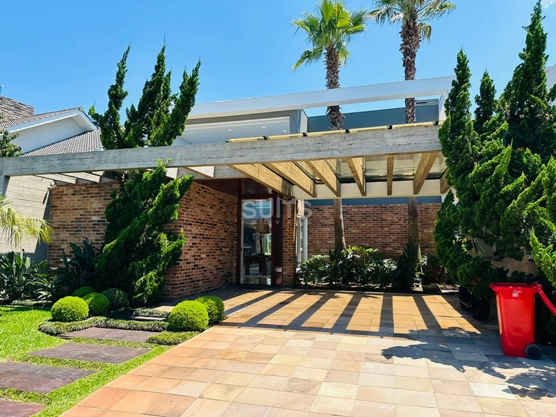 Excelente sobrado beira lago à venda no Malibu : 3ª foto da galeria de imagens do imóvel