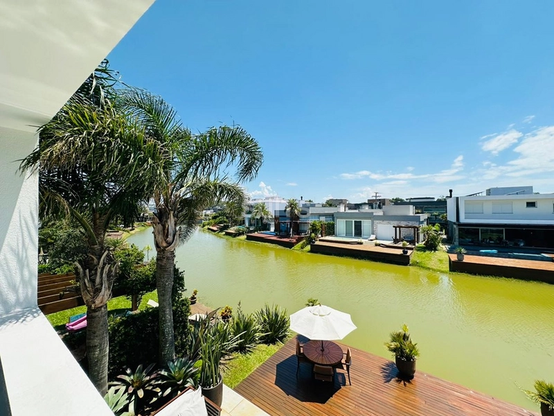 Excelente sobrado beira lago à venda no Malibu : 35ª foto da galeria de imagens do imóvel