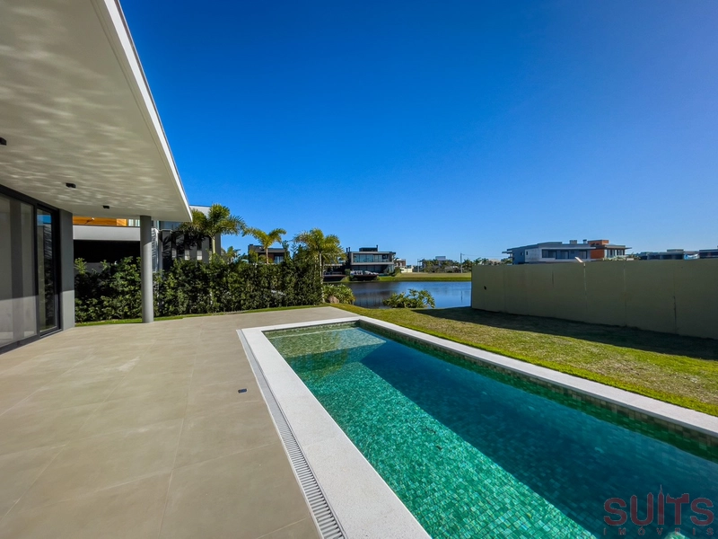 Mansão com projeto arrojado no Condomínio Sense em Xangri-Lá: 8ª foto da galeria de imagens do imóvel