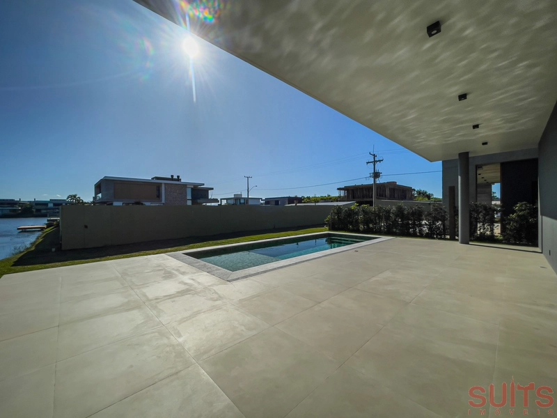 Mansão com projeto arrojado no Condomínio Sense em Xangri-Lá: 6ª foto da galeria de imagens do imóvel