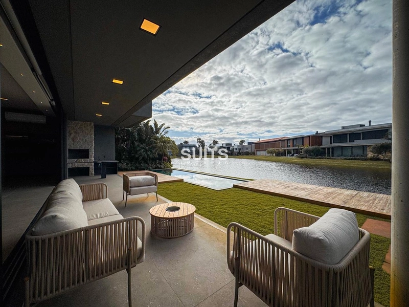 Excelente casa beira lago no condomínio Enseada: 56ª foto da galeria de imagens do imóvel
