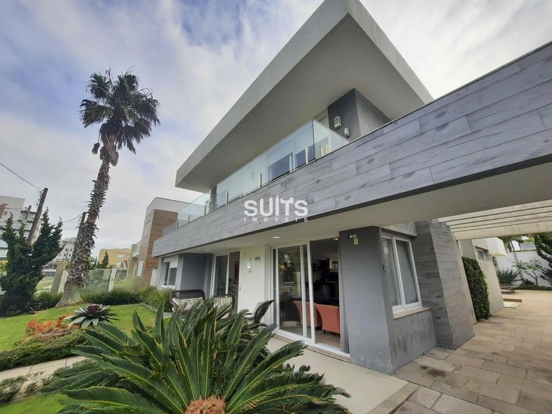 Excelente imóvel à 03 quadras do mar na praia de Atlântida: 1ª foto da galeria de imagens do imóvel