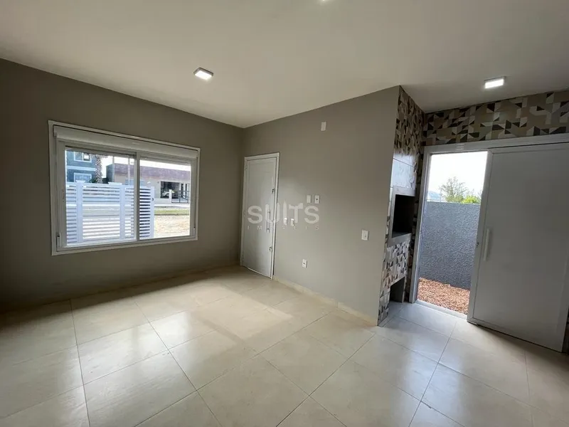 Casa nova na praia de Atlântida Sul: 5ª foto da galeria de imagens do imóvel