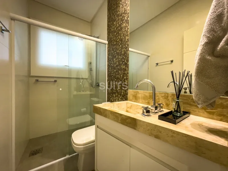 Incrível sobrado beira lago no condomínio Malibu: 29ª foto da galeria de imagens do imóvel