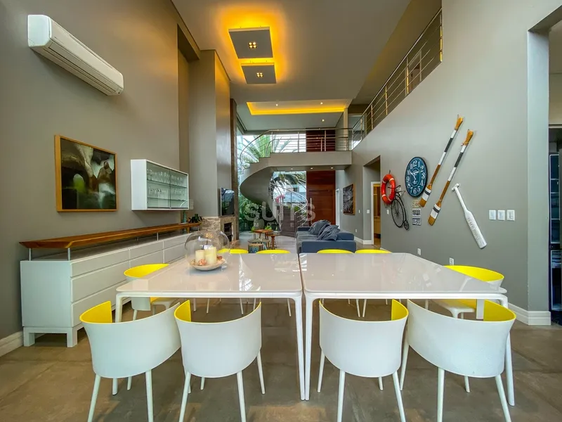 Incrível sobrado beira lago no condomínio Malibu: 10ª foto da galeria de imagens do imóvel