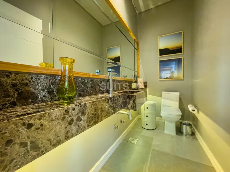 Incrível sobrado beira lago no condomínio Malibu: 26ª foto da galeria de imagens do imóvel