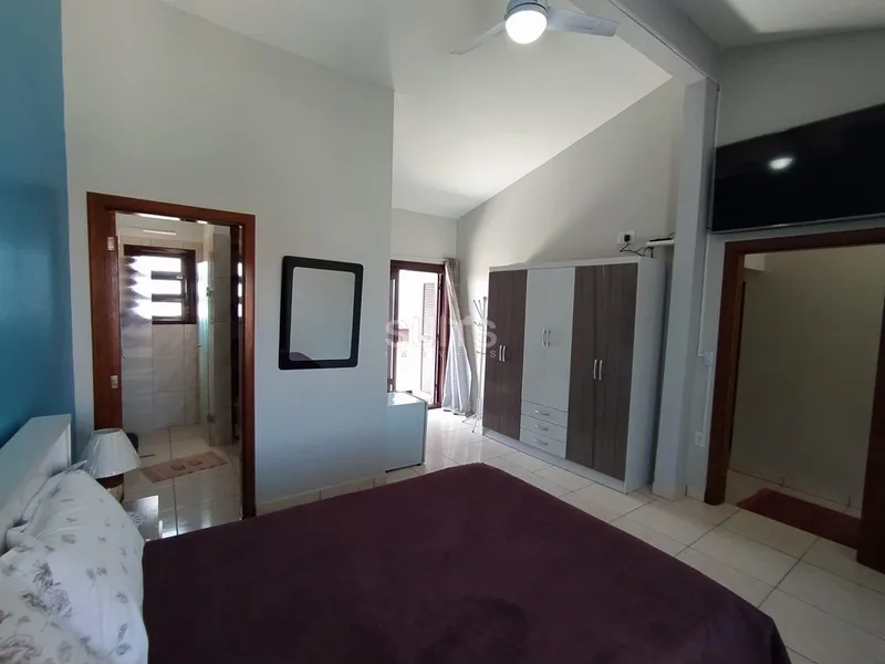 Incrível Sobrado 01 quadra do Mar em Atlântida Sul: 21ª foto da galeria de imagens do imóvel