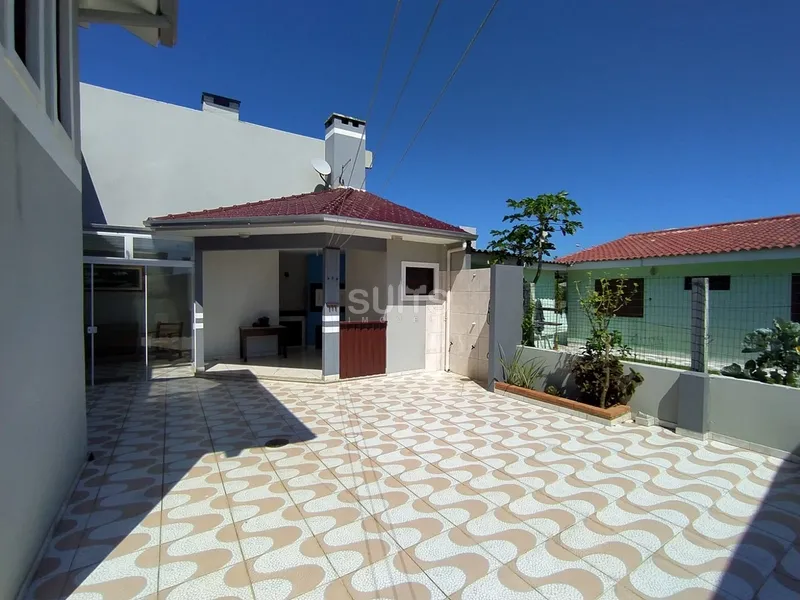 Incrível Sobrado 01 quadra do Mar em Atlântida Sul: 33ª foto da galeria de imagens do imóvel