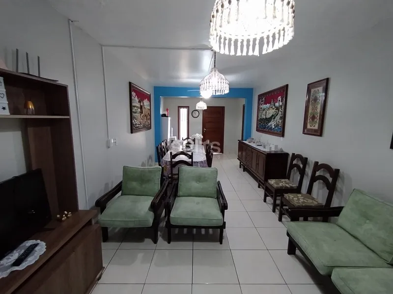 Incrível Sobrado 01 quadra do Mar em Atlântida Sul: 13ª foto da galeria de imagens do imóvel