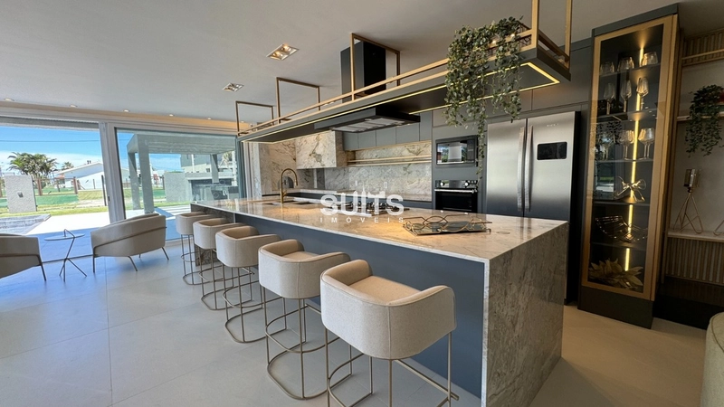 Mansão em região nobre na praia de Atlântida: 30ª foto da galeria de imagens do imóvel