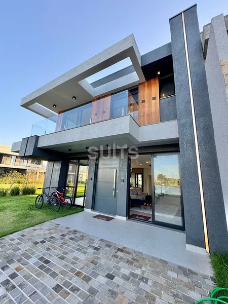 Sobrado com localização privilegiada no condomínio Blue: 1ª foto da galeria de imagens do imóvel