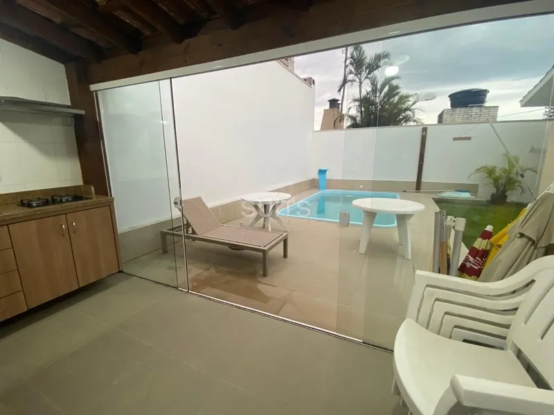 Excelente casa à venda no Centro de Xangri-lá: 33ª foto da galeria de imagens do imóvel