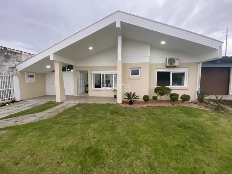 Excelente casa à venda no Centro de Xangri-lá: 3ª foto da galeria de imagens do imóvel