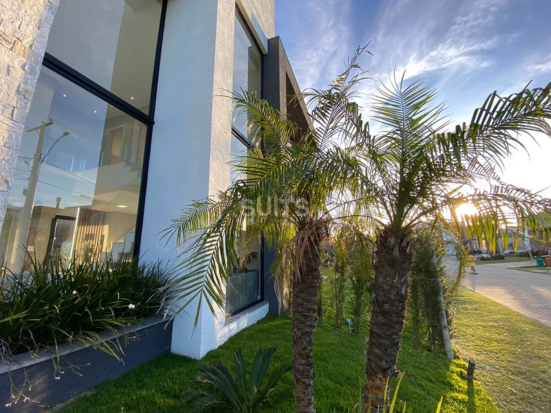 Excelente sobrado de esquina à venda no condomínio Blue: 3ª foto da galeria de imagens do imóvel