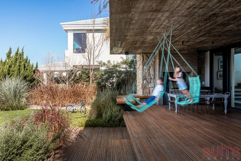 Excelente sobrado mobiliado e decorado no condomínio Ilhas Park: 3ª foto da galeria de imagens do imóvel