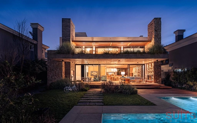 Excelente sobrado mobiliado e decorado no condomínio Ilhas Park: 1ª foto da galeria de imagens do imóvel