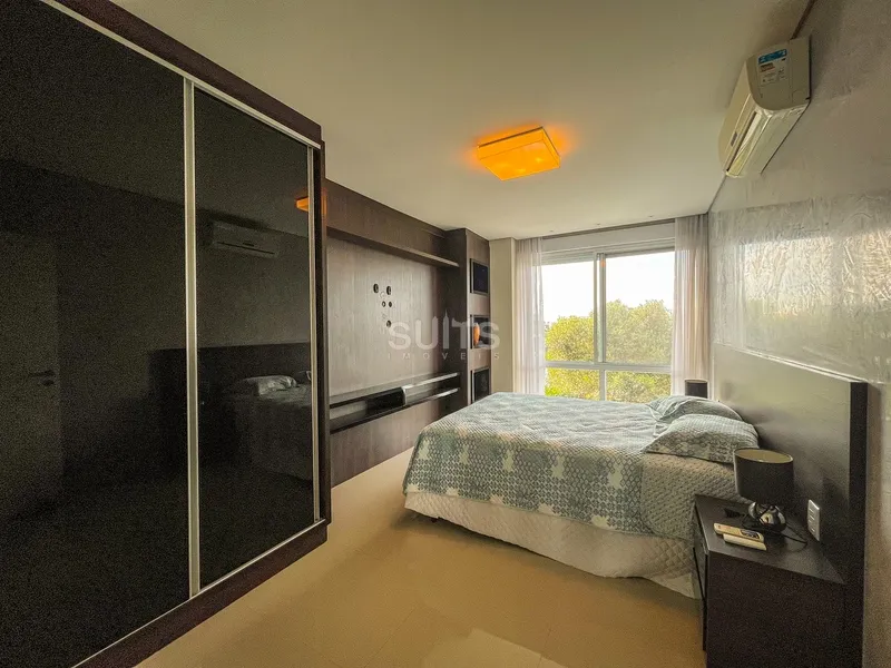 Excelente sobrado beira lago no Condomínio Enseada: 30ª foto da galeria de imagens do imóvel