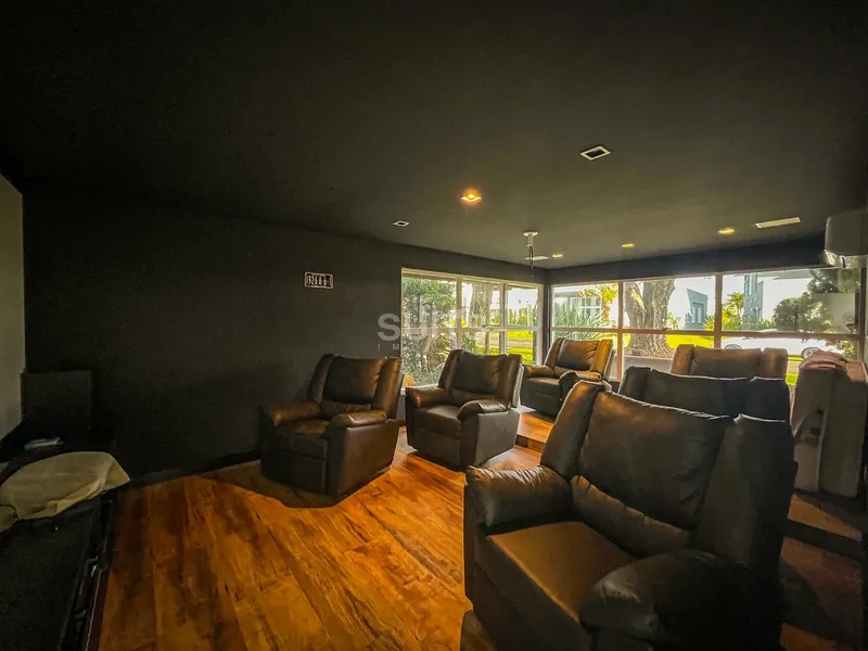 Excelente sobrado beira lago no Condomínio Enseada: 22ª foto da galeria de imagens do imóvel