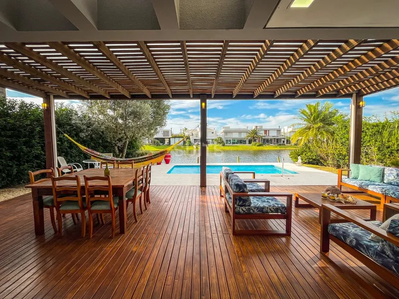 Excelente sobrado beira lago no Condomínio Enseada: 12ª foto da galeria de imagens do imóvel