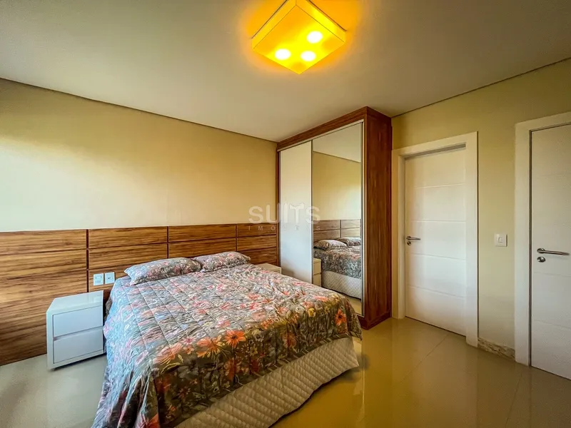 Excelente sobrado beira lago no Condomínio Enseada: 28ª foto da galeria de imagens do imóvel