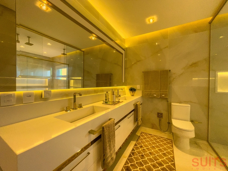 Belíssima mansão Neoclássica beira lago no condomínio Sense: 67ª foto da galeria de imagens do imóvel